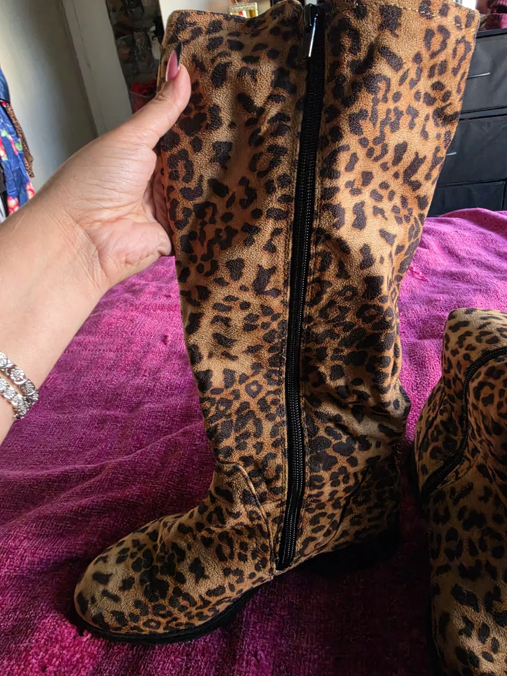 Leopard Print Mid-Calf Boots - Brown & Black